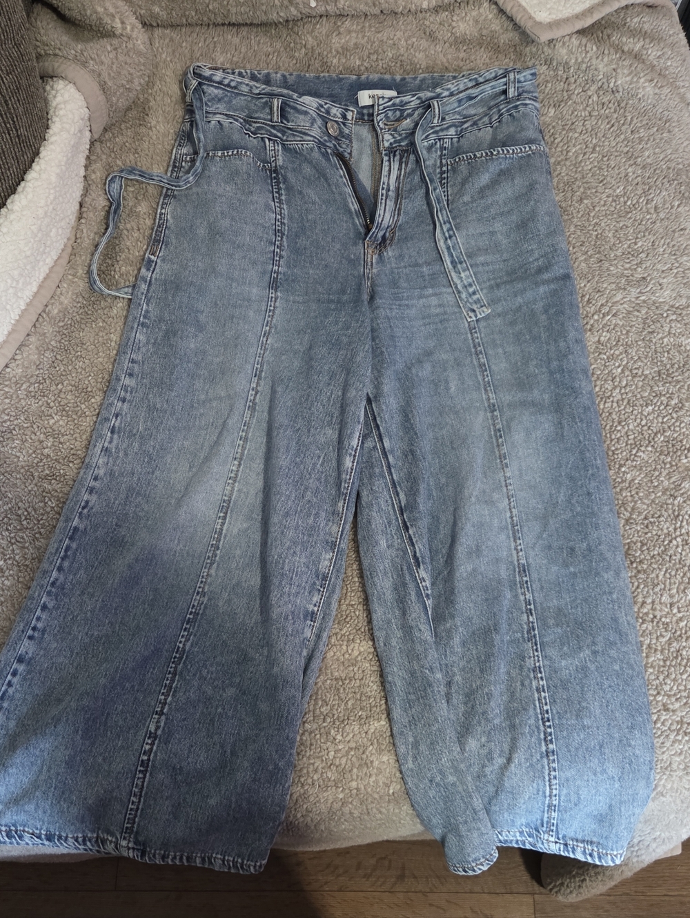Kensie Wide-Leg High-Waist Jeans in Light Blue Wash